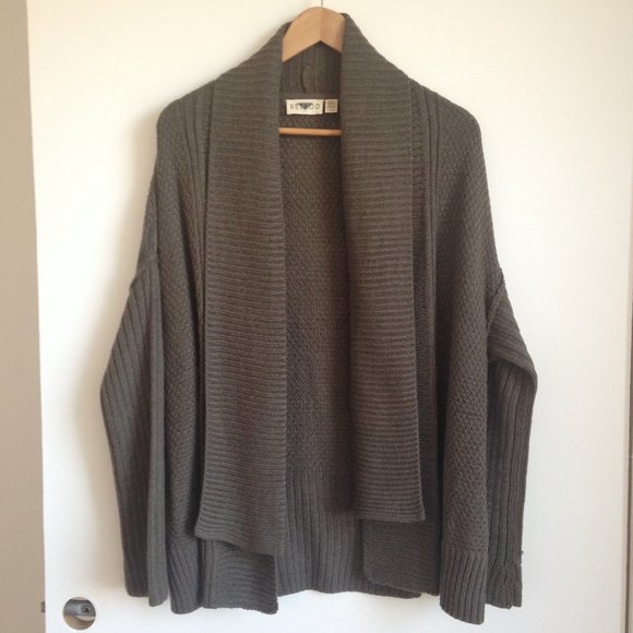 NWOT Retrod - Chunky Green Knit Cardigan - Picture 9 of 15